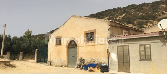 25000m² Land in Vittoria, Italy No. 348947 3