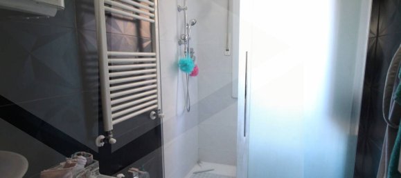 3غرفة شقة في Bologna, Italy رقم 26218 11