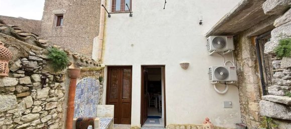 Edifício em Erice, Italy 130 m² N.º 226212 16