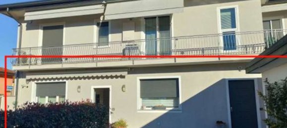 4-salle Appartement à Castano Primo, Italy No. 330332 3
