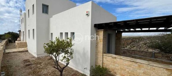 4 Schlafzimmer Villa in Pissouri, Cyprus, Nr. 18653 7