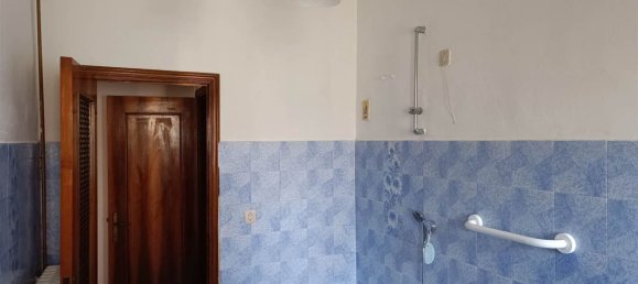 4 rooms Apartment in Borgo San Lorenzo, Italy No. 124433 14