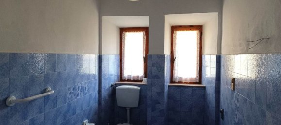 4 rooms Apartment in Borgo San Lorenzo, Italy No. 124433 13