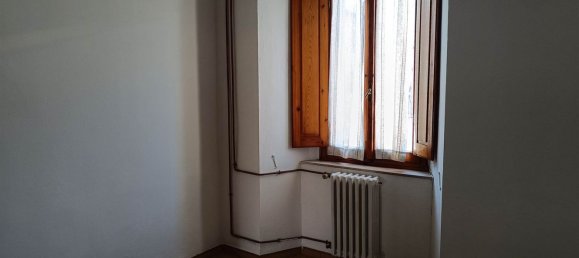 4 rooms Apartment in Borgo San Lorenzo, Italy No. 124433 11