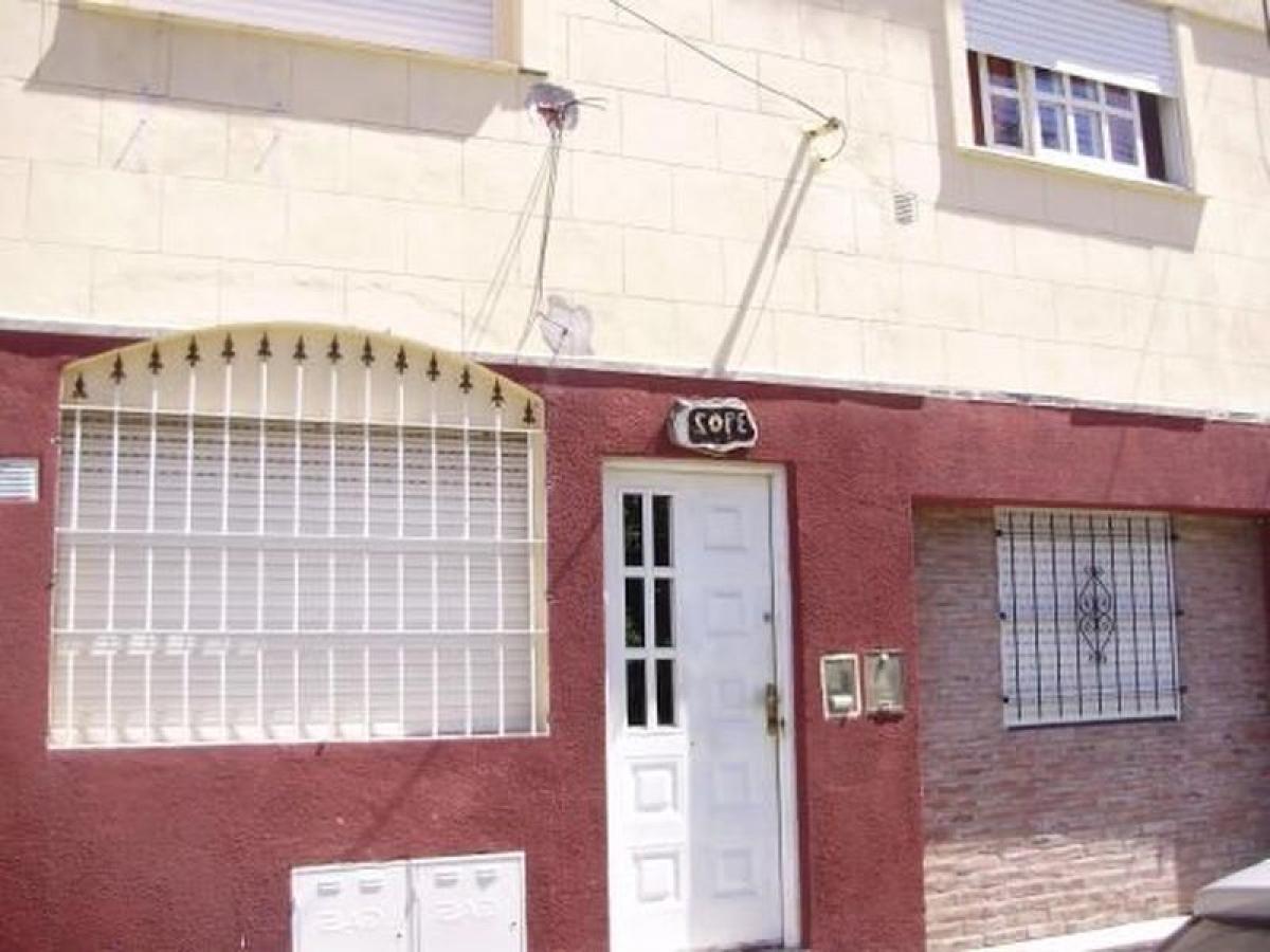 2 bedrooms Apartment in Tres de Febrero, Argentina No. 2199