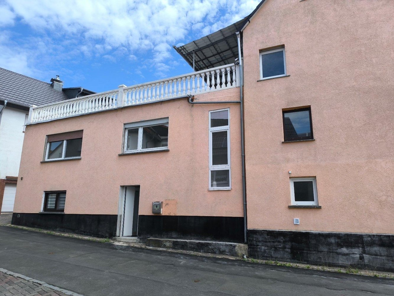 8غرفة منزل في Hesse, Germany رقم 225437