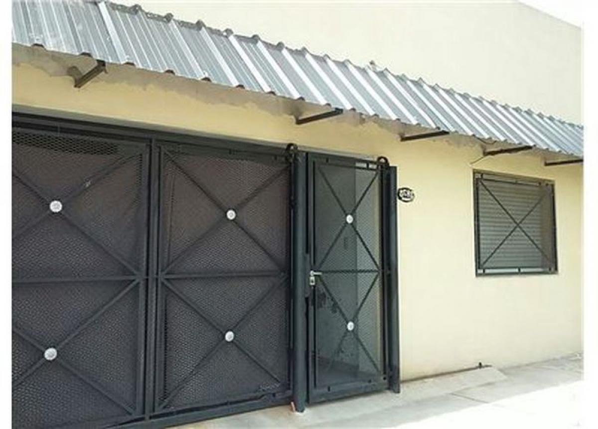 2 غرف نوم منزل في Lanus, Argentina رقم 62378