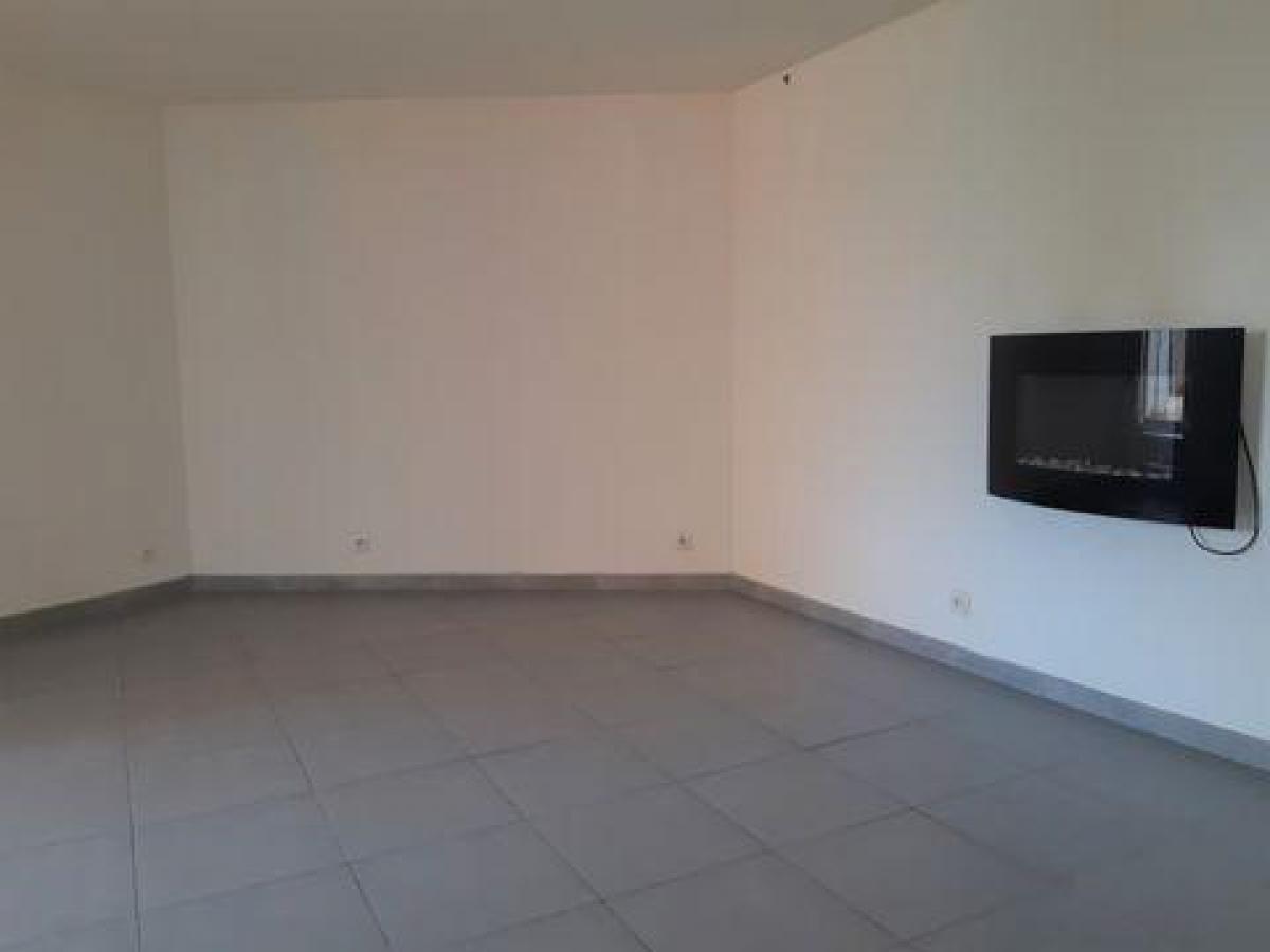 2 bedrooms Condo in Miramas, France No. 11309