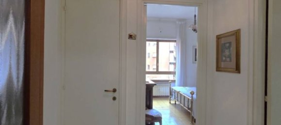 2 bedrooms Apartment in Rome, Italy No. 222475 6