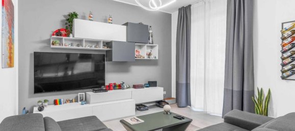 3 rooms Apartment in Milan, Italy No. 241865 6