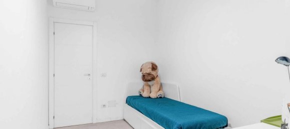 3 rooms Apartment in Milan, Italy No. 241865 16