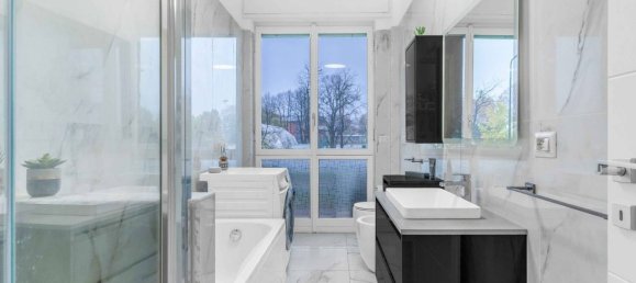 3 rooms Apartment in Milan, Italy No. 241865 11