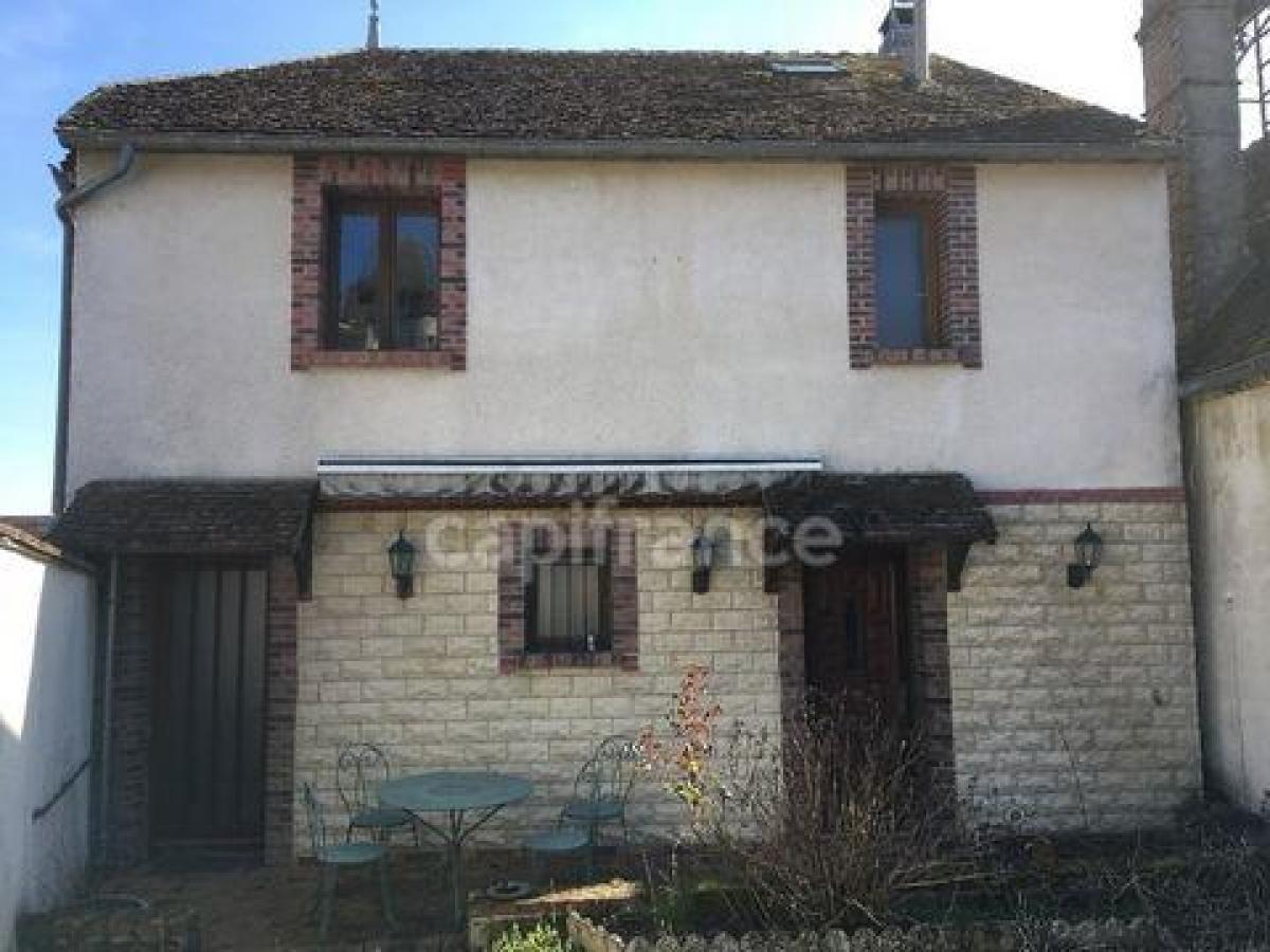 3 bedrooms House in Soucy, France No. 12137