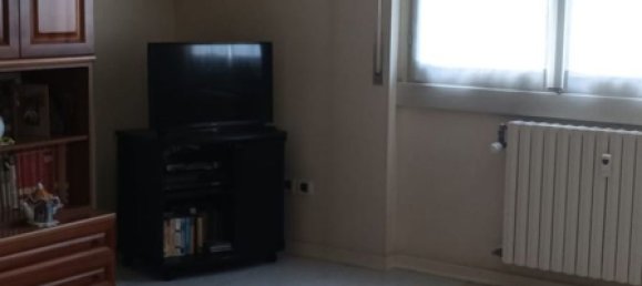 5 bedrooms Apartment in Pesaro, Italy No. 379084 8