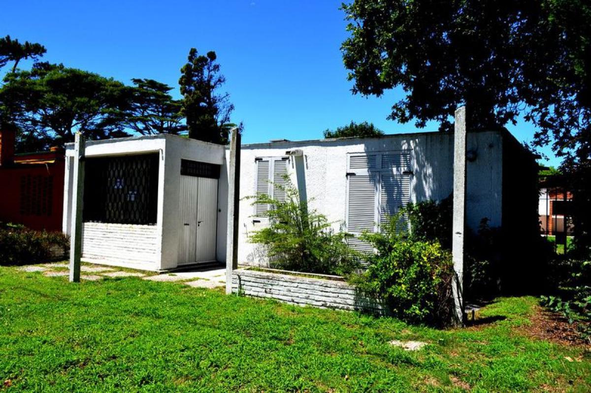 2 bedrooms House in Maldonado, Uruguay No. 11251