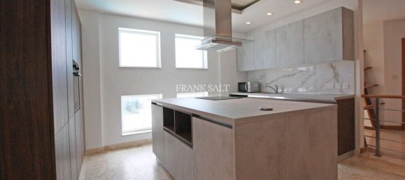 4 bedrooms Bungalow in Iklin, Malta No. 9643 4