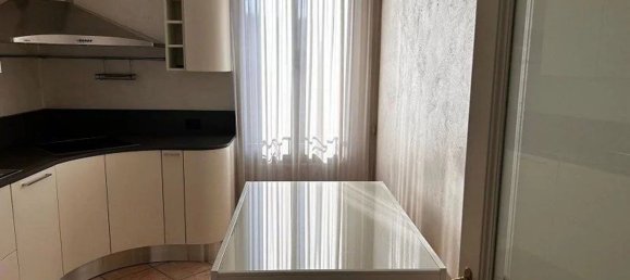 Apartamento de 4 divisões em Cremona, Italy N.º 155145 3