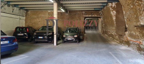 15m² Parking in Naples, Italy No. 72109 2