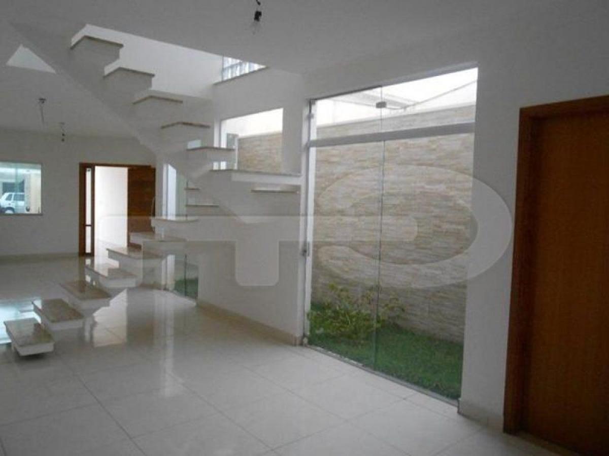 Дом с 3 спальнями в Сан-Паулу, Бразилия № 434202