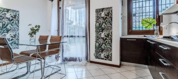 Apartamento de 3 divisões em Calderara di Reno, Italy N.º 162745 3