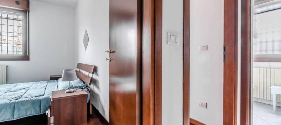 Apartamento de 3 divisões em Calderara di Reno, Italy N.º 162745 13