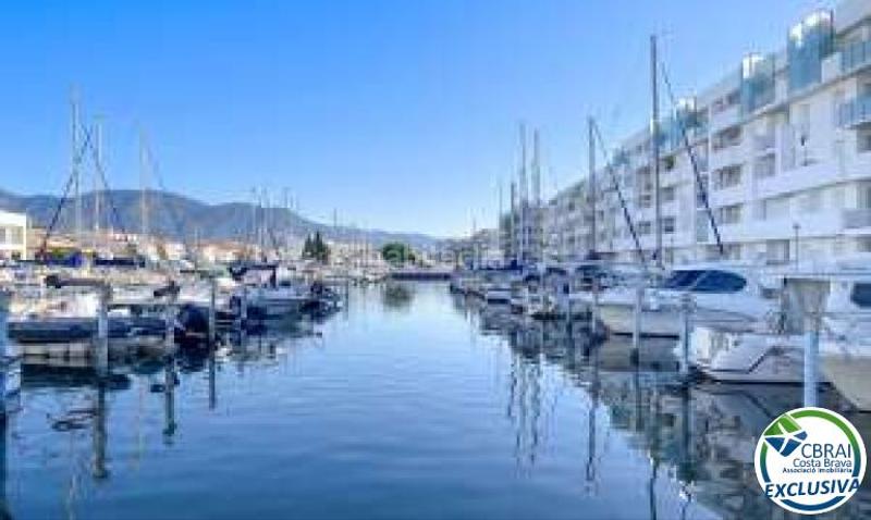 1 bedroom Penthouse in Roses, Spain No. 237175