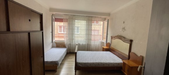 250m² Building in Freyming-Merlebach, France No. 66716 4