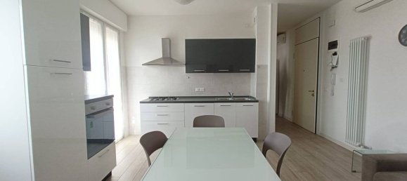 3 rooms Apartment in Jesolo, Italy No. 227732 4