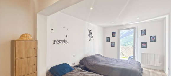 3 Schlafzimmer Haus in Occhiatana, France, Nr. 211463 7