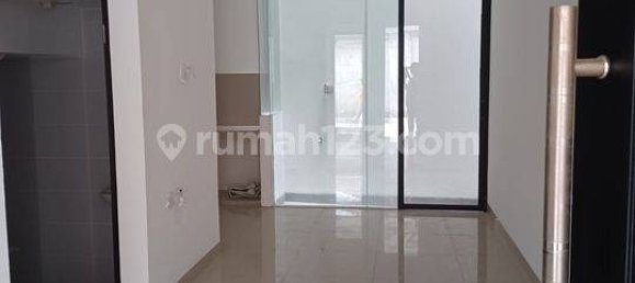 3 bedrooms House in Kebon Jeruk, Indonesia No. 1411 13