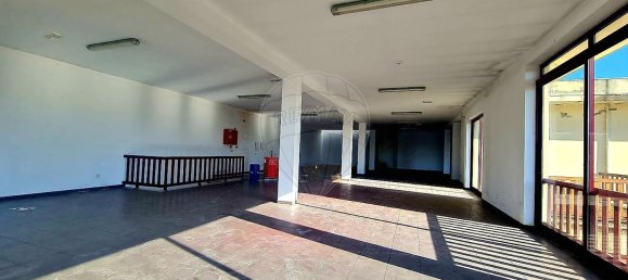 Almacén en Vieira do Minho, Portugal 552 m² No. 38123 5