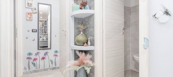 4 rooms Apartment in Ciampino, Italy No. 33614 8