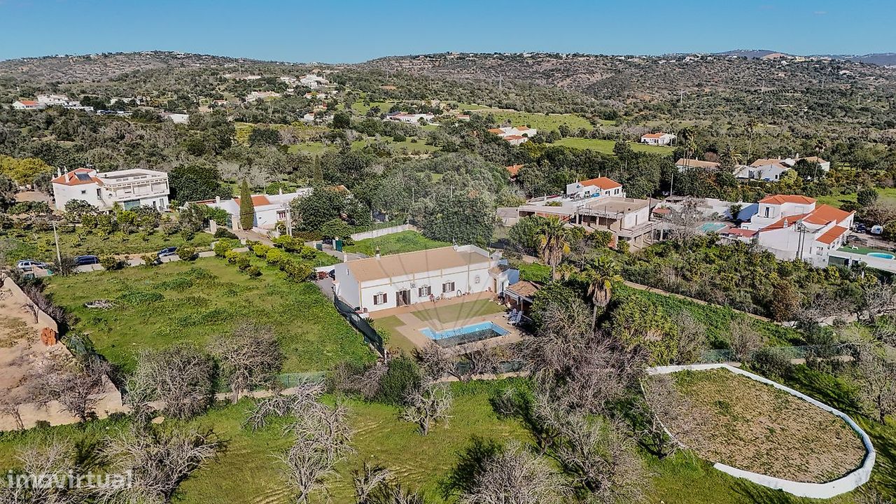 3 bedrooms House in Loule, Portugal No. 28132