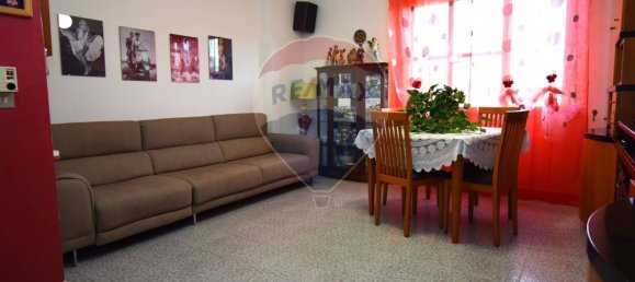 3 bedrooms Apartment in Livorno, Italy No. 295028 3