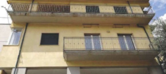 410m² Warehouse in Baronissi, Italy No. 306905 6