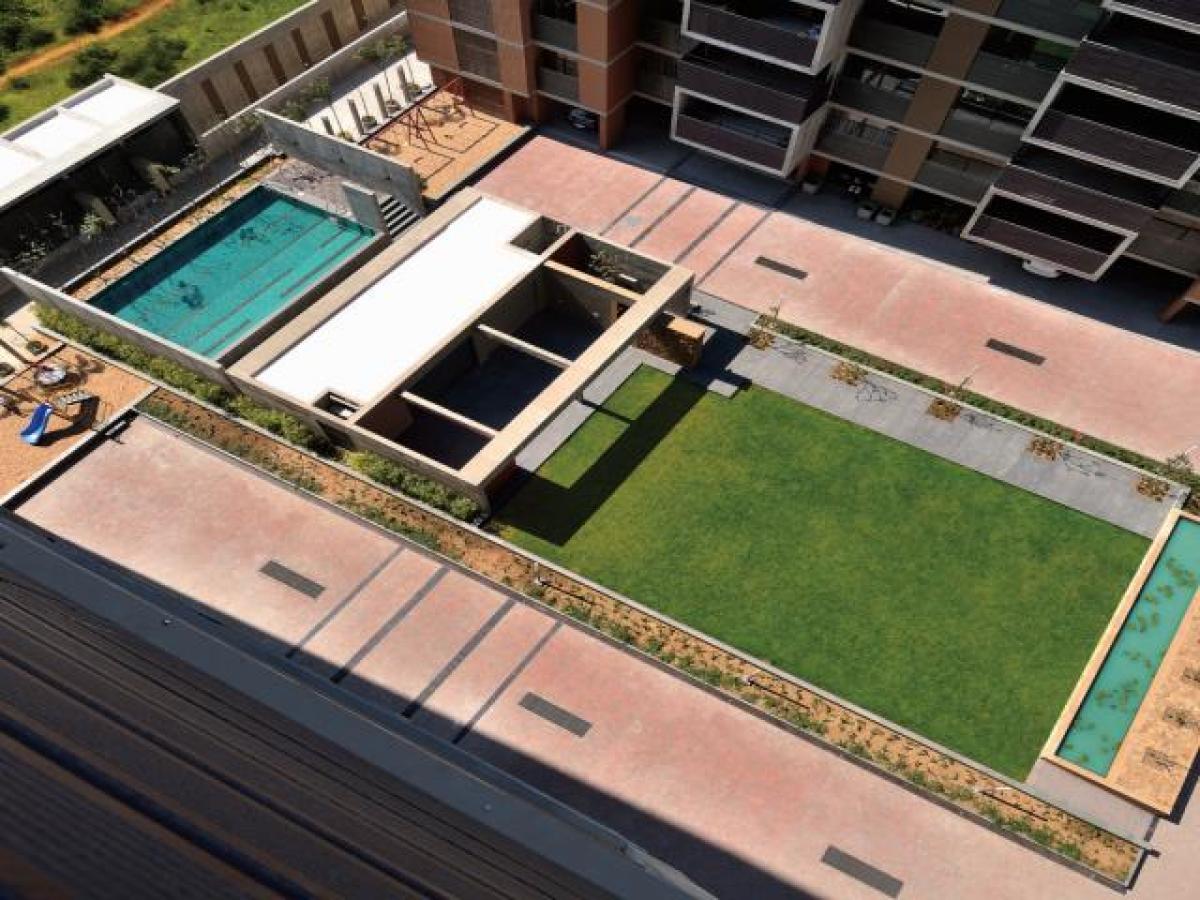 4 bedrooms House in Amdavad, India No. 22899