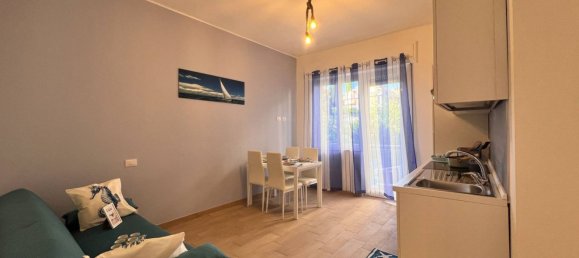 3 rooms Apartment in Pietra Ligure, Italy No. 257934 2