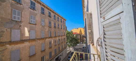 3 Schlafzimmer Wohnung in Bastia, France, Nr. 357108 3