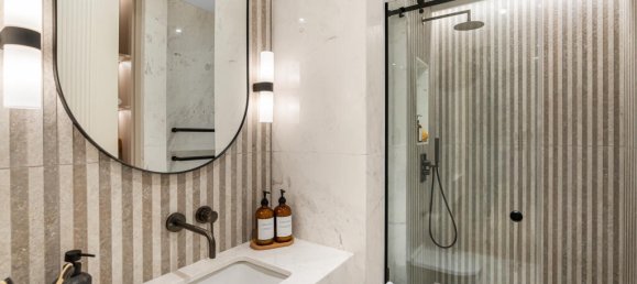 4 bedrooms Apartment in London, United Kingdom No. 13136 8