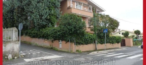 5 bedrooms Apartment in Rome, Italy No. 334063 2