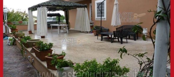 5 bedrooms Apartment in Rome, Italy No. 334063 9