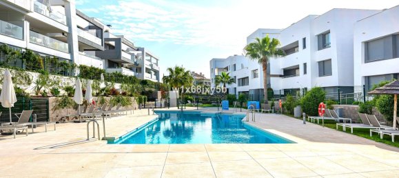 Apartamento de 2 dormitorios en Estepona, Spain No. 139296 27