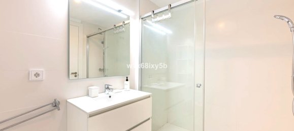 Apartamento de 2 dormitorios en Estepona, Spain No. 139296 14