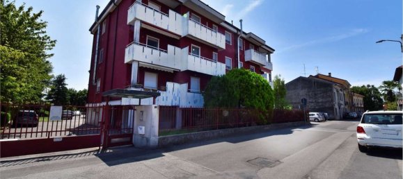 Apartamento de 3 divisões em Cislago, Italy N.º 263484 20