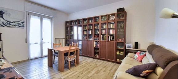 Apartamento de 3 divisões em Cislago, Italy N.º 263484 4