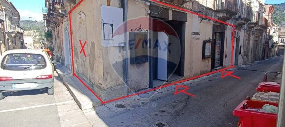 Коммерческая недвижимость с 1 комнатой в Кьярамонте Гульфи, Италия № 79778 19