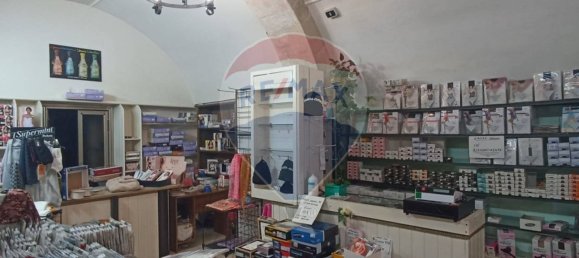 Коммерческая недвижимость с 1 комнатой в Кьярамонте Гульфи, Италия № 79778 9