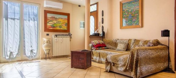 3 rooms Apartment in San Cesareo, Italy No. 30211 3