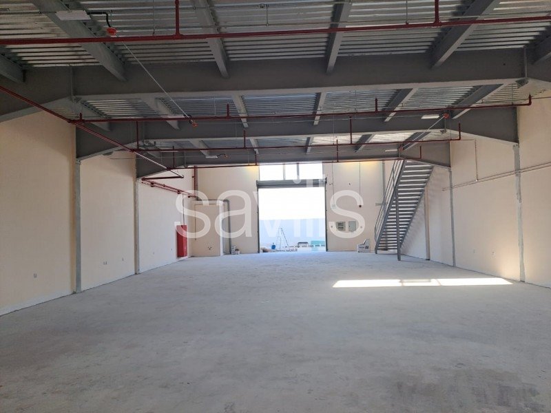  مستودع في Al Sajaa, UAE 360.6متر مربع رقم 13974