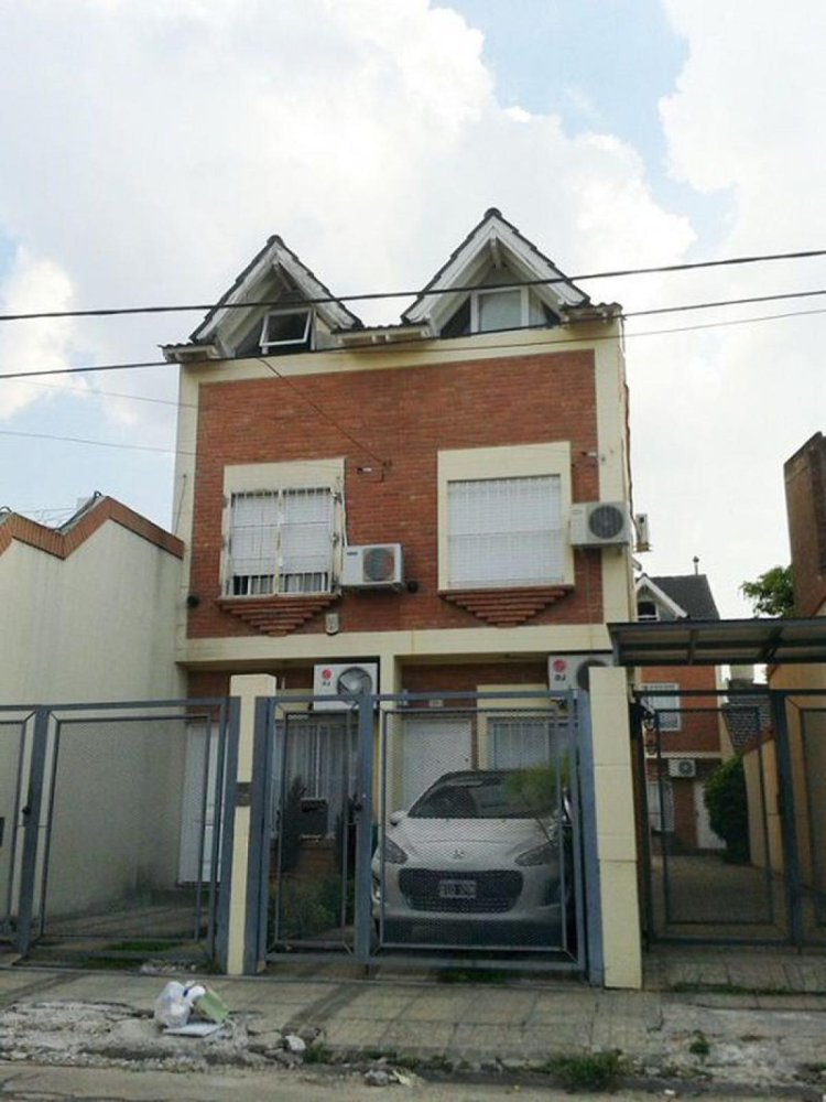 3 bedrooms House in Bermudez, Argentina No. 9390